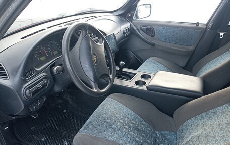 Chevrolet Niva I рестайлинг, 2004 год, 260 000 рублей, 11 фотография