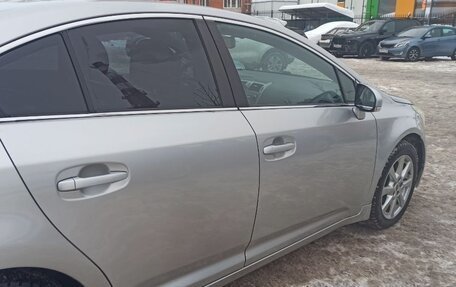 Toyota Avensis III рестайлинг, 2010 год, 700 000 рублей, 4 фотография