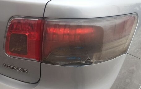 Toyota Avensis III рестайлинг, 2010 год, 700 000 рублей, 3 фотография