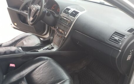 Toyota Avensis III рестайлинг, 2010 год, 700 000 рублей, 9 фотография