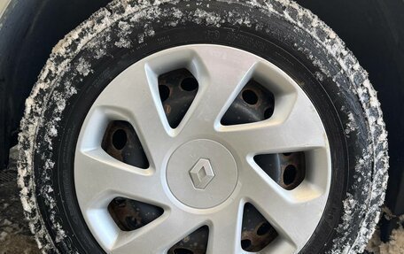 Renault Sandero II рестайлинг, 2014 год, 599 000 рублей, 24 фотография