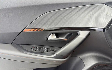 Peugeot 2008 II, 2022 год, 1 700 000 рублей, 7 фотография