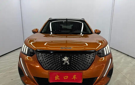 Peugeot 2008 II, 2022 год, 1 700 000 рублей, 2 фотография