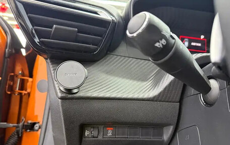 Peugeot 2008 II, 2022 год, 1 700 000 рублей, 9 фотография