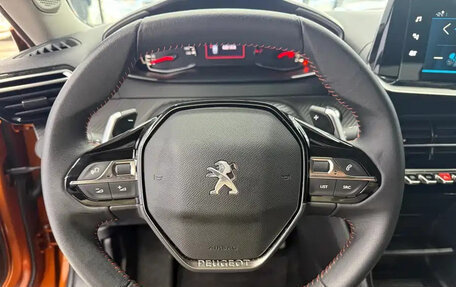 Peugeot 2008 II, 2022 год, 1 700 000 рублей, 11 фотография