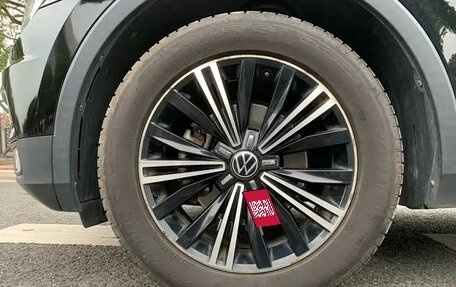 Volkswagen Tiguan II, 2021 год, 1 680 004 рублей, 10 фотография