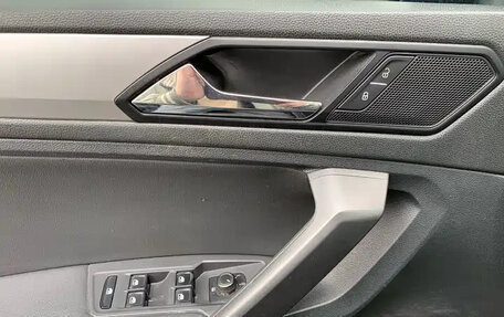 Volkswagen Tiguan II, 2021 год, 1 680 004 рублей, 23 фотография