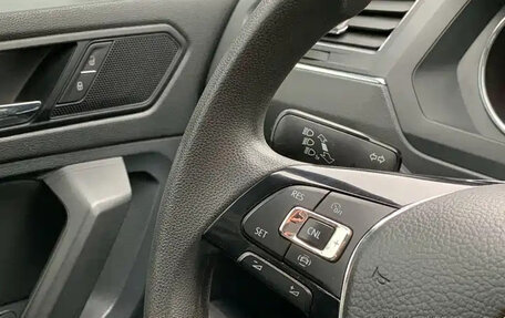 Volkswagen Tiguan II, 2021 год, 1 680 004 рублей, 26 фотография