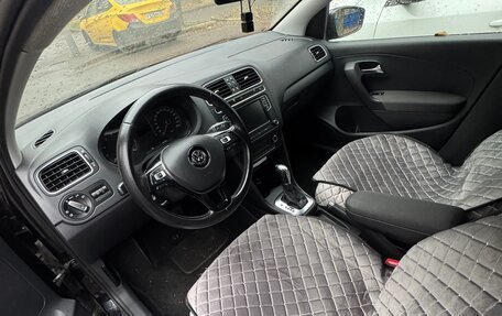 Volkswagen Polo VI (EU Market), 2013 год, 950 000 рублей, 11 фотография