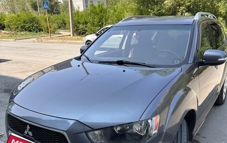 Mitsubishi Outlander III рестайлинг 3, 2010 год, 1 150 000 рублей, 7 фотография