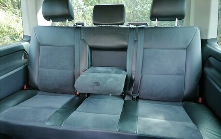 Volkswagen Multivan T5, 2011 год, 2 285 000 рублей, 17 фотография