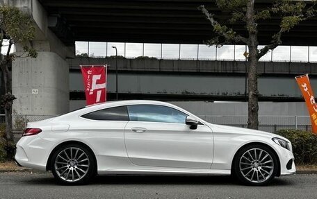 Mercedes-Benz C-Класс, 2016 год, 1 900 000 рублей, 4 фотография