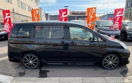 Toyota ISis I, 2013 год, 1 120 000 рублей, 5 фотография