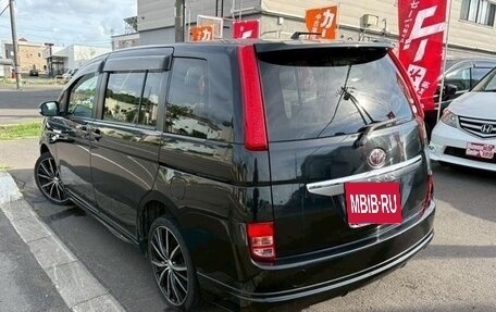 Toyota ISis I, 2013 год, 1 120 000 рублей, 6 фотография