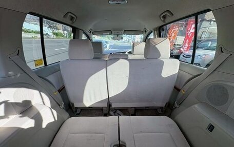 Toyota ISis I, 2013 год, 1 120 000 рублей, 17 фотография