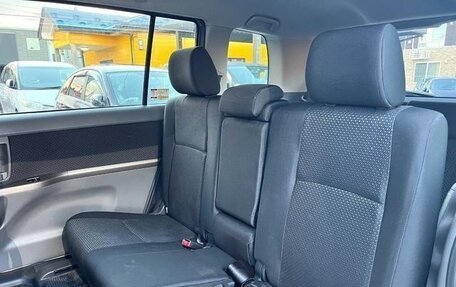 Toyota ISis I, 2012 год, 990 000 рублей, 12 фотография