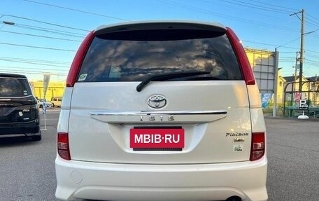 Toyota ISis I, 2012 год, 990 000 рублей, 6 фотография