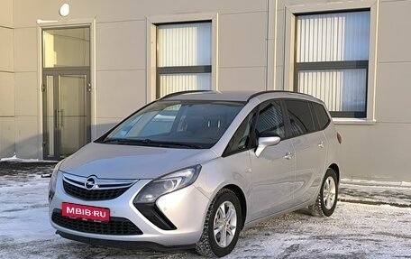 Opel Zafira C рестайлинг, 2015 год, 1 255 000 рублей, 1 фотография