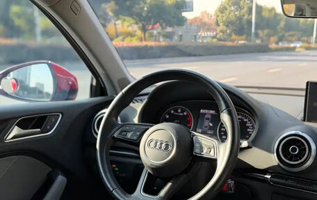 Audi A3, 2019 год, 1 300 000 рублей, 13 фотография