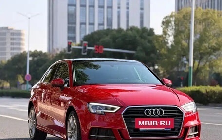 Audi A3, 2019 год, 1 300 000 рублей, 3 фотография