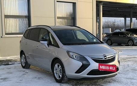 Opel Zafira C рестайлинг, 2015 год, 1 255 000 рублей, 3 фотография