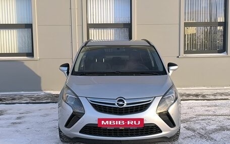 Opel Zafira C рестайлинг, 2015 год, 1 255 000 рублей, 2 фотография