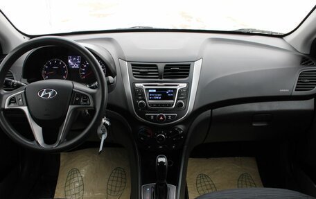 Hyundai Solaris II рестайлинг, 2015 год, 1 010 000 рублей, 16 фотография