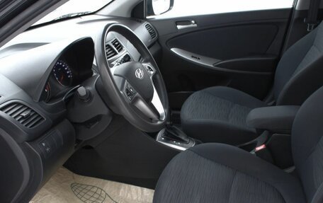 Hyundai Solaris II рестайлинг, 2015 год, 1 010 000 рублей, 15 фотография