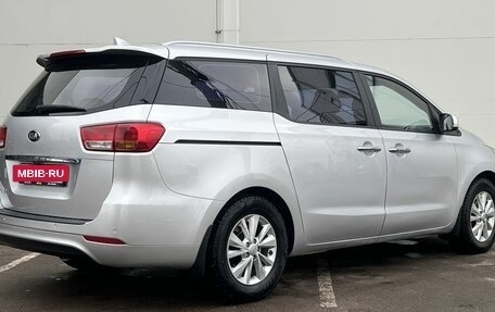 KIA Carnival III, 2017 год, 2 510 000 рублей, 5 фотография