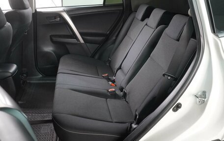 Toyota RAV4, 2015 год, 1 999 000 рублей, 9 фотография