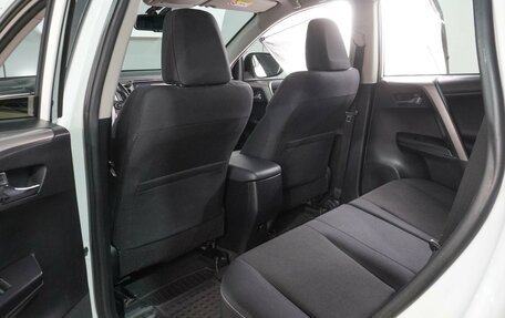 Toyota RAV4, 2015 год, 1 999 000 рублей, 11 фотография