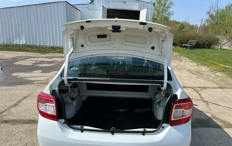 Renault Logan II, 2018 год, 470 000 рублей, 4 фотография