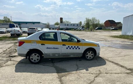 Renault Logan II, 2018 год, 470 000 рублей, 9 фотография