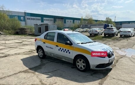 Renault Logan II, 2018 год, 470 000 рублей, 10 фотография