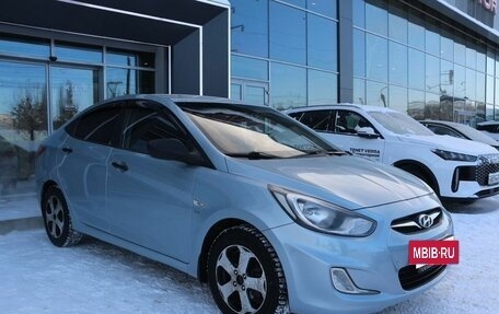 Hyundai Solaris II рестайлинг, 2011 год, 570 000 рублей, 3 фотография