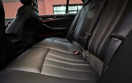 BMW 5 серия, 2018 год, 3 750 000 рублей, 13 фотография