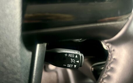 Toyota Prius IV XW50, 2019 год, 2 399 000 рублей, 22 фотография