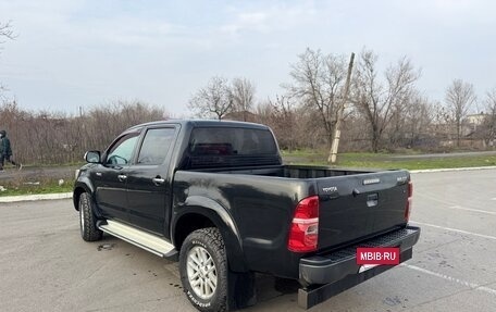 Toyota Hilux VII, 2013 год, 1 850 000 рублей, 13 фотография