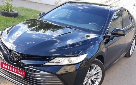 Toyota Camry, 2018 год, 2 500 000 рублей, 7 фотография