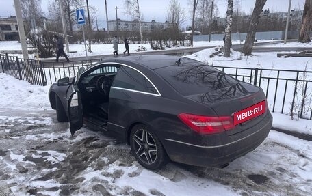 Mercedes-Benz E-Класс, 2012 год, 1 700 000 рублей, 7 фотография