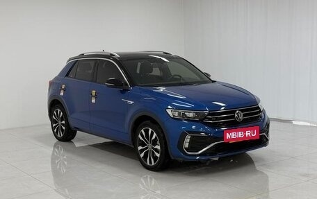 Volkswagen T-Roc I, 2023 год, 1 785 178 рублей, 3 фотография