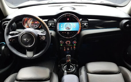 MINI Hatch, 2021 год, 1 819 000 рублей, 10 фотография