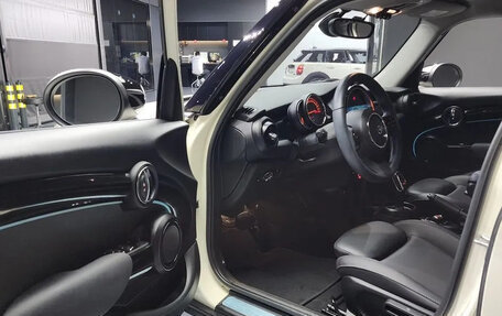 MINI Hatch, 2021 год, 1 819 000 рублей, 7 фотография