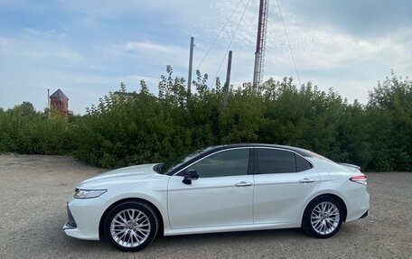 Toyota Camry, 2020 год, 3 550 000 рублей, 7 фотография