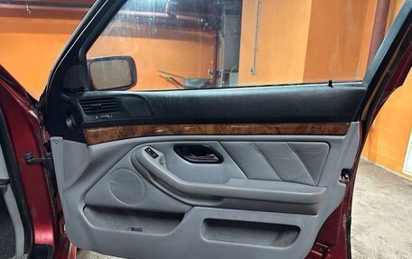 BMW 5 серия, 2001 год, 900 000 рублей, 13 фотография