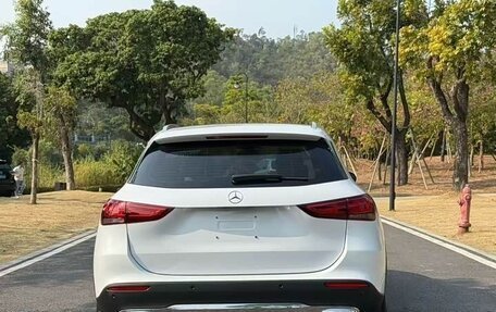 Mercedes-Benz GLA, 2022 год, 2 210 000 рублей, 2 фотография