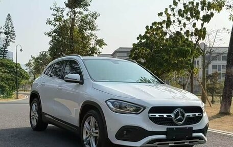 Mercedes-Benz GLA, 2022 год, 2 210 000 рублей, 3 фотография