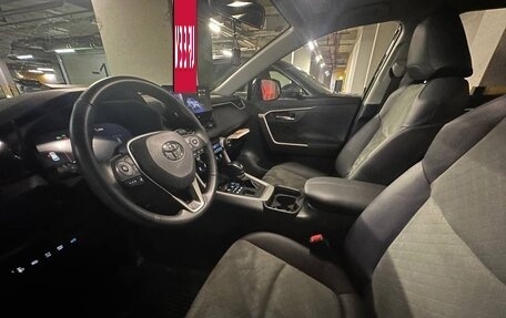 Toyota RAV4, 2024 год, 4 050 000 рублей, 4 фотография