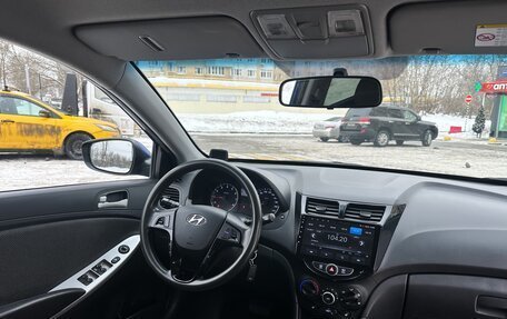 Hyundai Solaris II рестайлинг, 2012 год, 775 000 рублей, 5 фотография