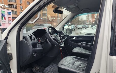 Volkswagen Caravelle T6 рестайлинг, 2018 год, 3 700 000 рублей, 5 фотография